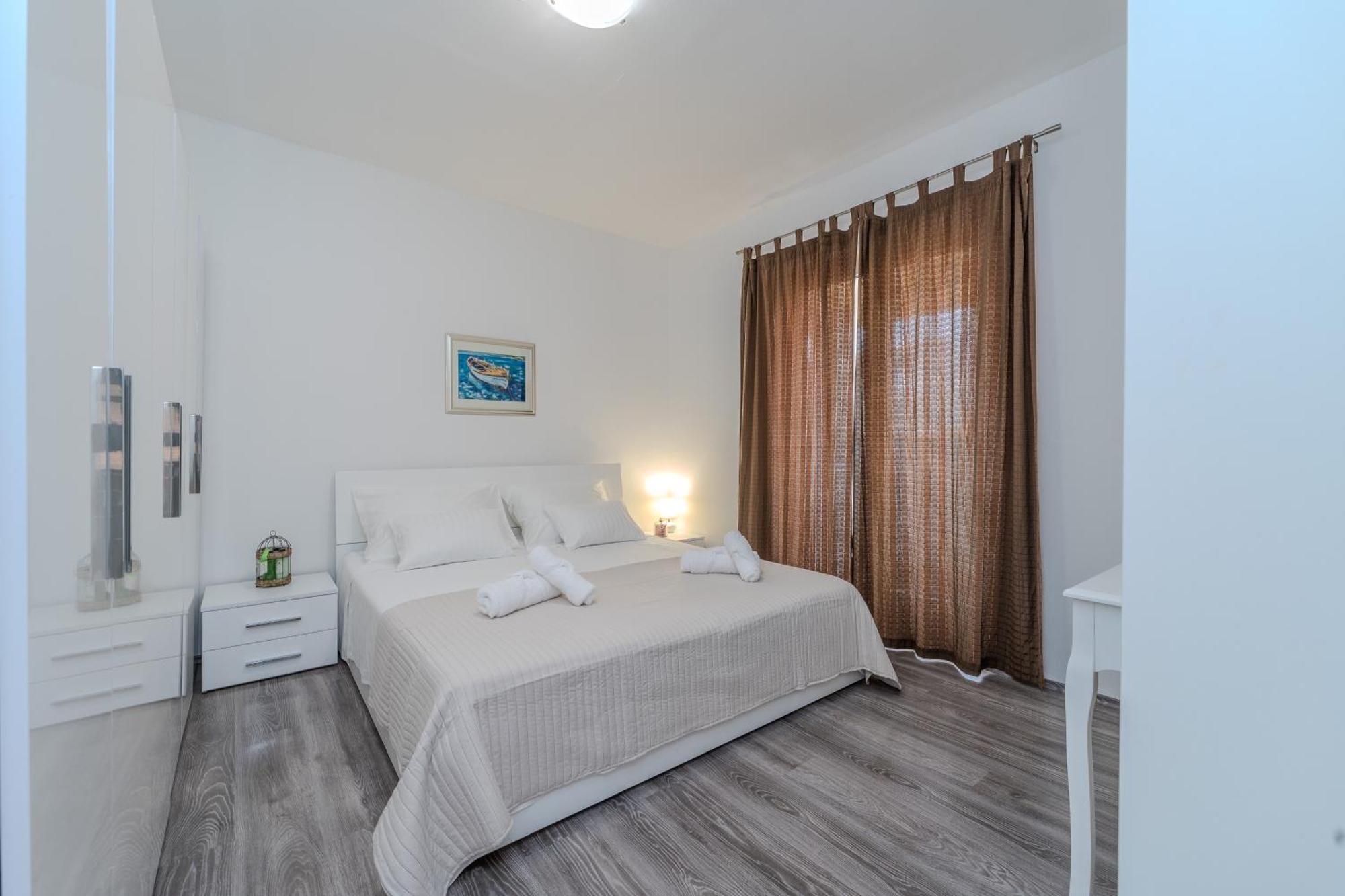 Zadar Center Apartment Verdi,Big & Cosy Екстер'єр фото