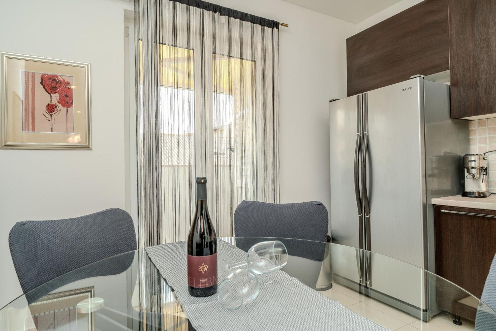 Zadar Center Apartment Verdi,Big & Cosy Екстер'єр фото